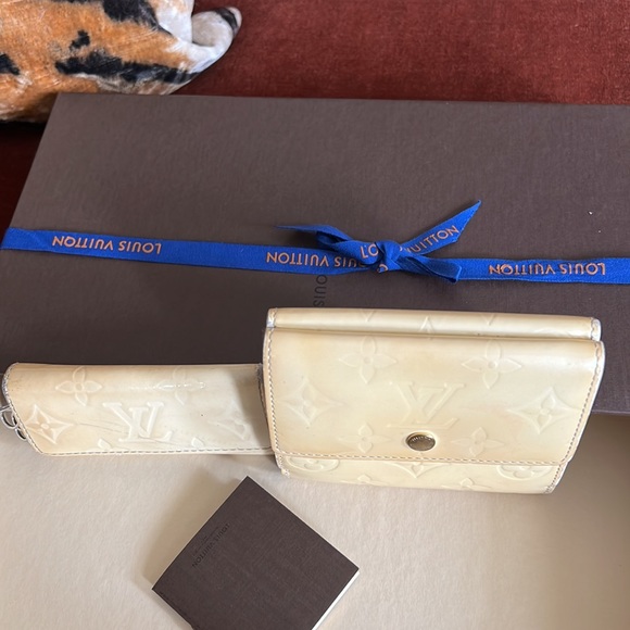 Authentic Louis Vuitton set of wallets monogram beiges vernis - Picture 12 of 16